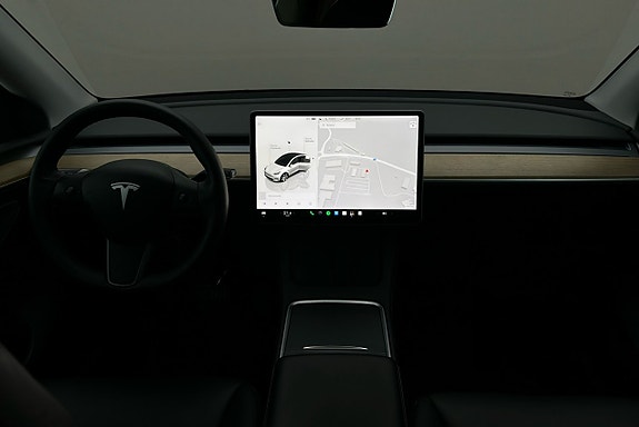 Tesla Model Y 3 of 3