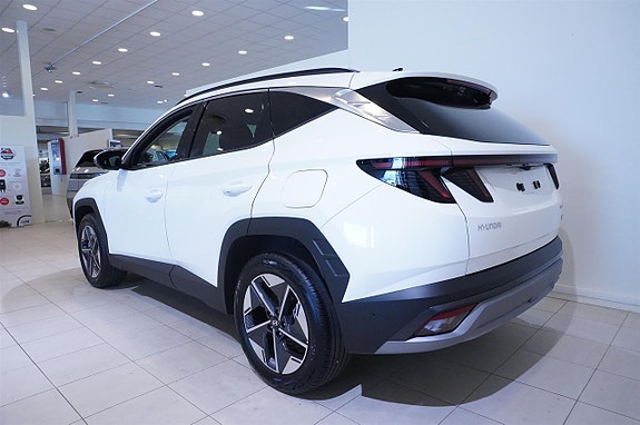 Hyundai Tucson 7 of 13