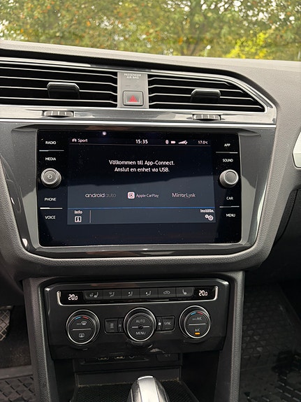 Volkswagen Tiguan 24 of 26
