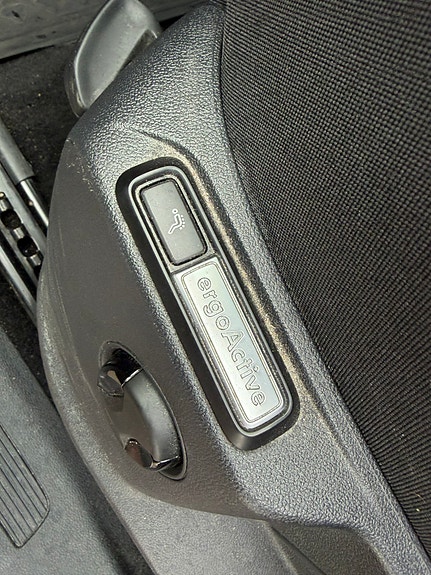 Volkswagen Tiguan 21 of 26