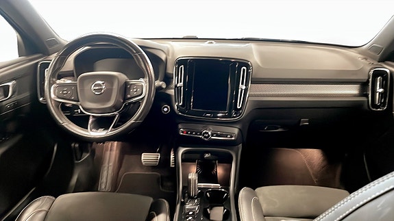 Volvo XC40 4 of 9