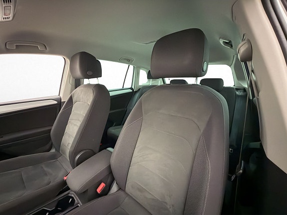 Volkswagen Tiguan 23 of 30