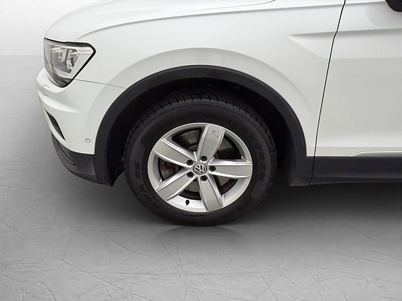 Volkswagen Tiguan 10 of 30