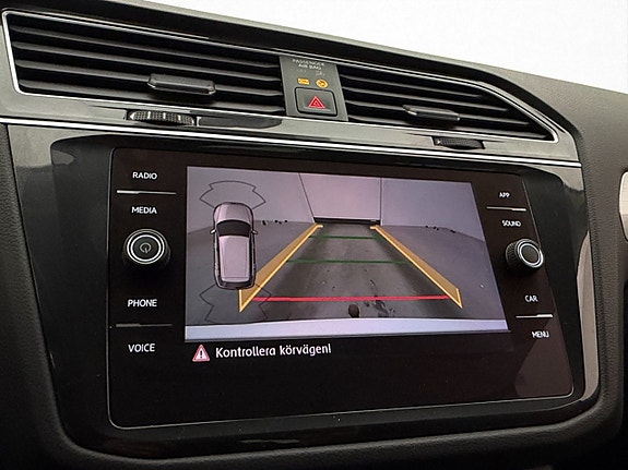 Volkswagen Tiguan 30 of 30