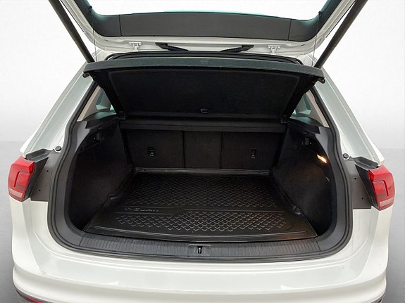 Volkswagen Tiguan 17 of 30