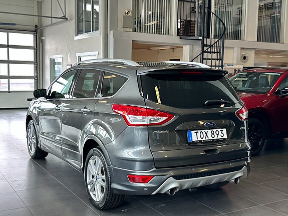 Ford Kuga 3 of 17