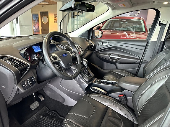 Ford Kuga 7 of 17