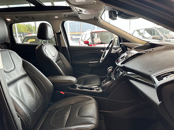 Ford Kuga 11 of 17
