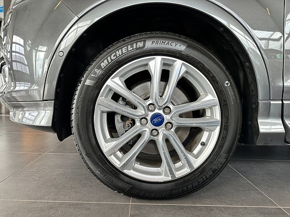 Ford Kuga 6 of 17
