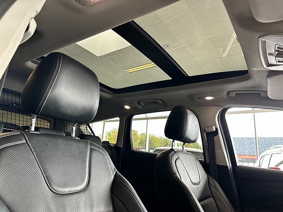 Ford Kuga 14 of 17