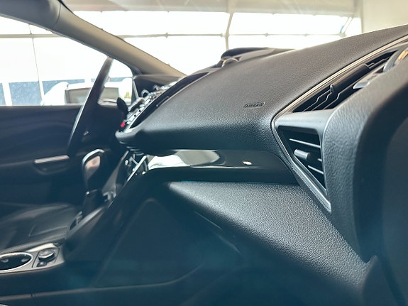 Ford Kuga 13 of 17