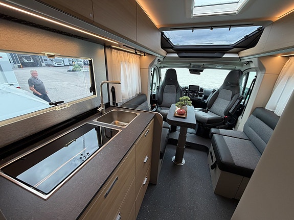 Adria Compact Select DL - Höga långbäddar - Dieselpanna - NYHET! - 18 of 20