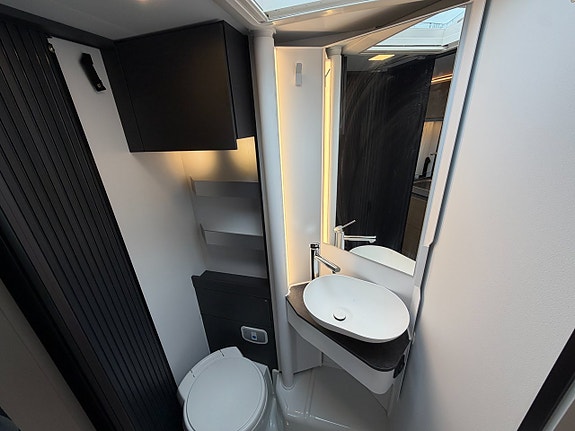 Adria Compact Select DL - Höga långbäddar - Dieselpanna - NYHET! - 16 of 20