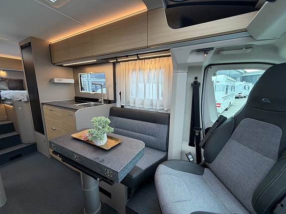 Adria Compact Select DL - Höga långbäddar - Dieselpanna - NYHET! - 9 of 20