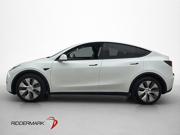 Tesla Model Y 3 of 30