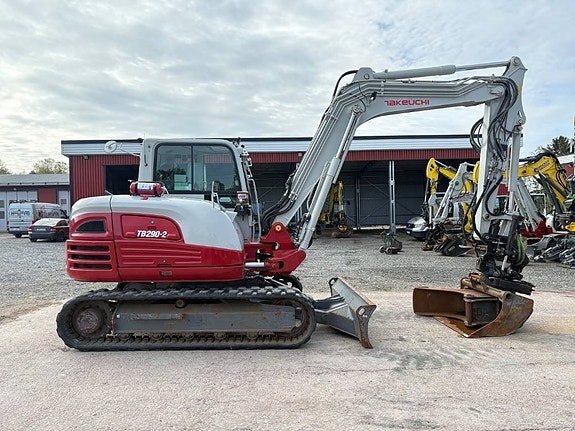 Takeuchi TB290 4 of 5