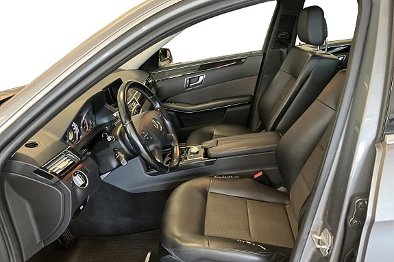 Mercedes-Benz E300 de 15 of 24
