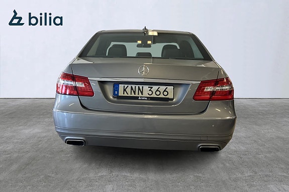 Mercedes-Benz E300 de 6 of 24