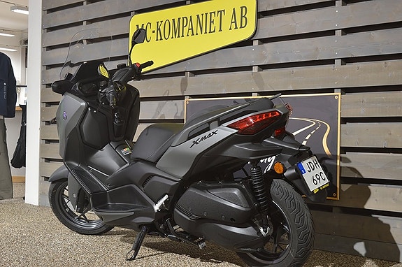 Yamaha X-Max 300 #låga mil 6 of 6