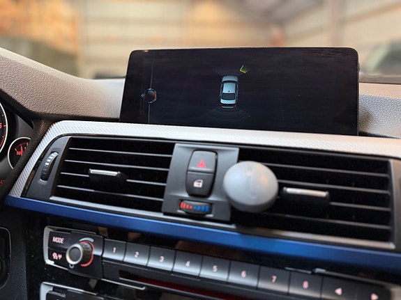 BMW 330d 13 of 25