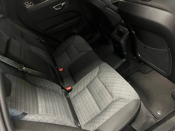Volvo XC60 9 of 20