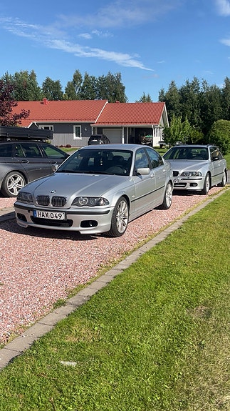 BMW 328i 3 of 3