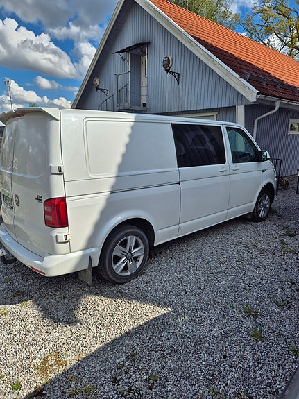 Volkswagen Transporter 2 of 6