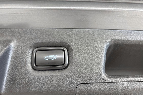 Hyundai Santa Fe 16 of 16