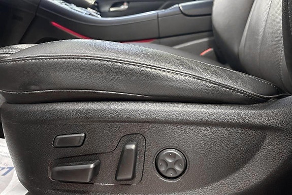 Hyundai Santa Fe 13 of 16