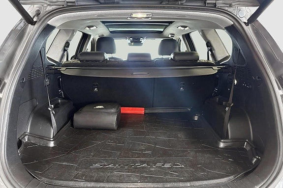 Hyundai Santa Fe 11 of 16