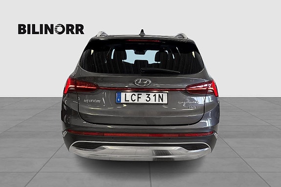 Hyundai Santa Fe 4 of 16