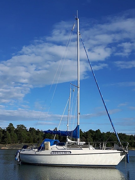 Hallberg-Rassy 26 1979 2 of 18