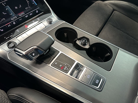 Audi A6 12 of 17