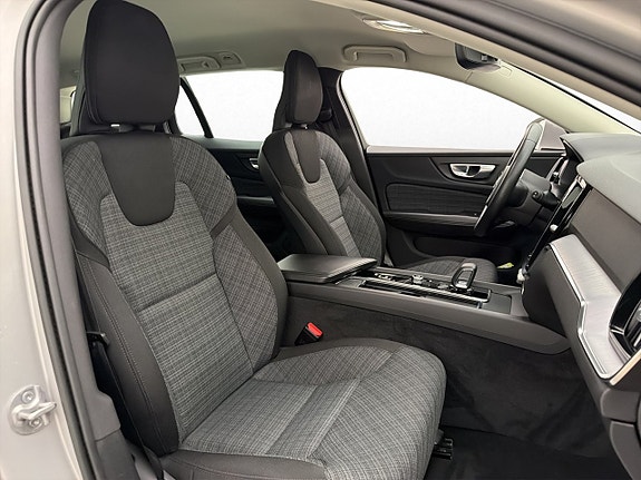 Volvo V60 25 of 30