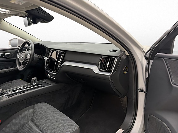 Volvo V60 26 of 30