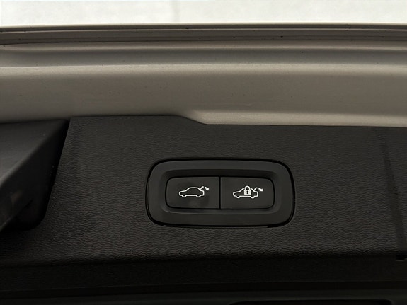 Volvo V60 12 of 30