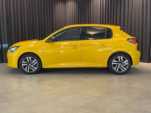 Peugeot 208 3 of 30