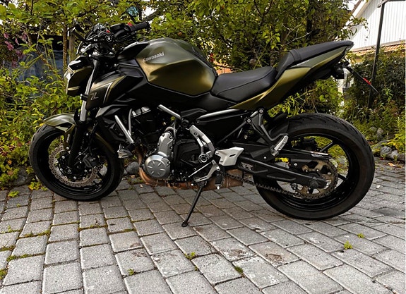 Kawasaki Z 650 3 of 4