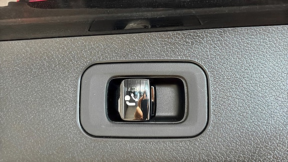 Mercedes-Benz E300 de 8 of 26