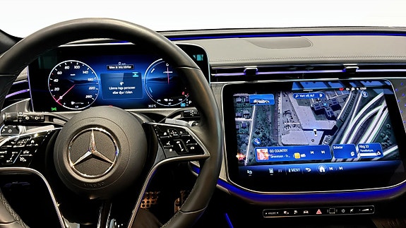 Mercedes-Benz E300 de 15 of 26