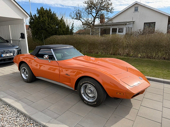Chevrolet Corvette 2 of 6