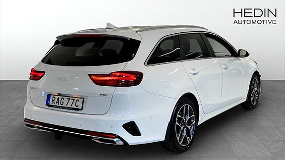 Kia Ceed 2 of 16