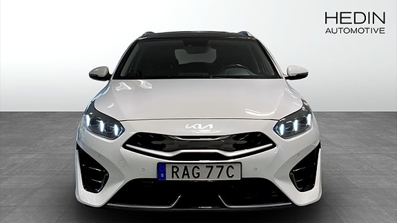 Kia Ceed 8 of 16