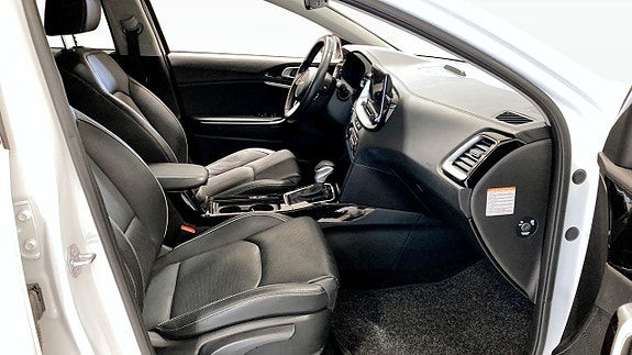 Kia Ceed 3 of 16