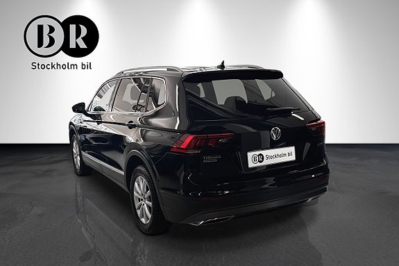 Volkswagen Tiguan Allspace 2 of 19