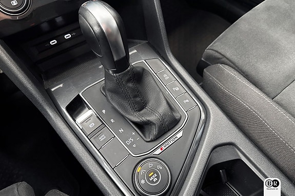 Volkswagen Tiguan Allspace 17 of 19