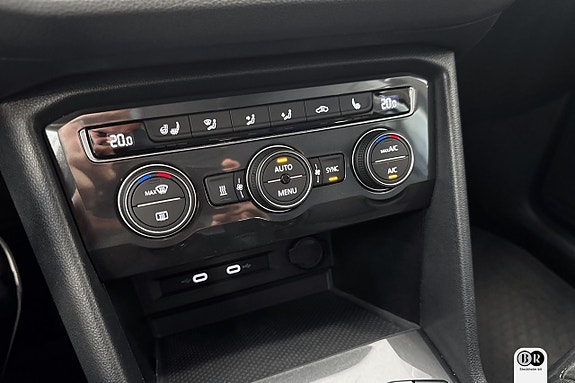 Volkswagen Tiguan Allspace 16 of 19