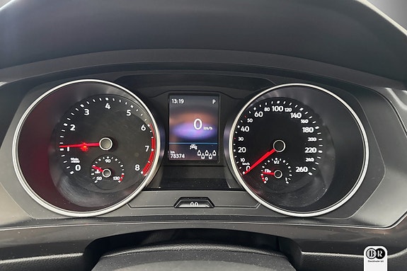 Volkswagen Tiguan Allspace 10 of 19