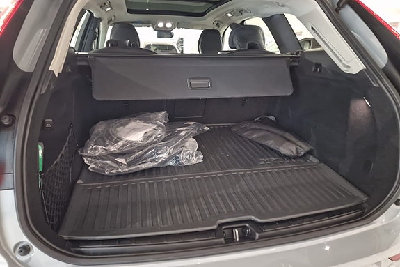 Volvo XC60 12 of 17