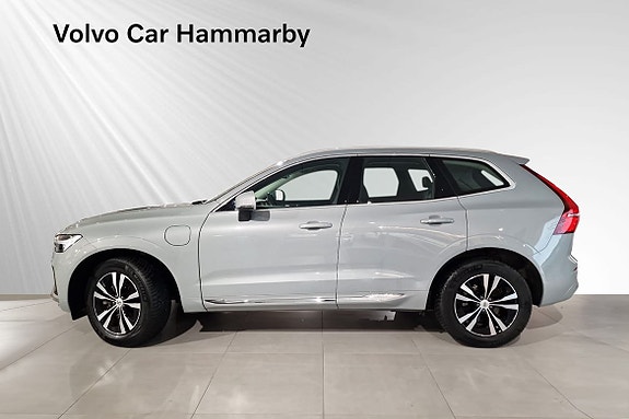 Volvo XC60 3 of 17